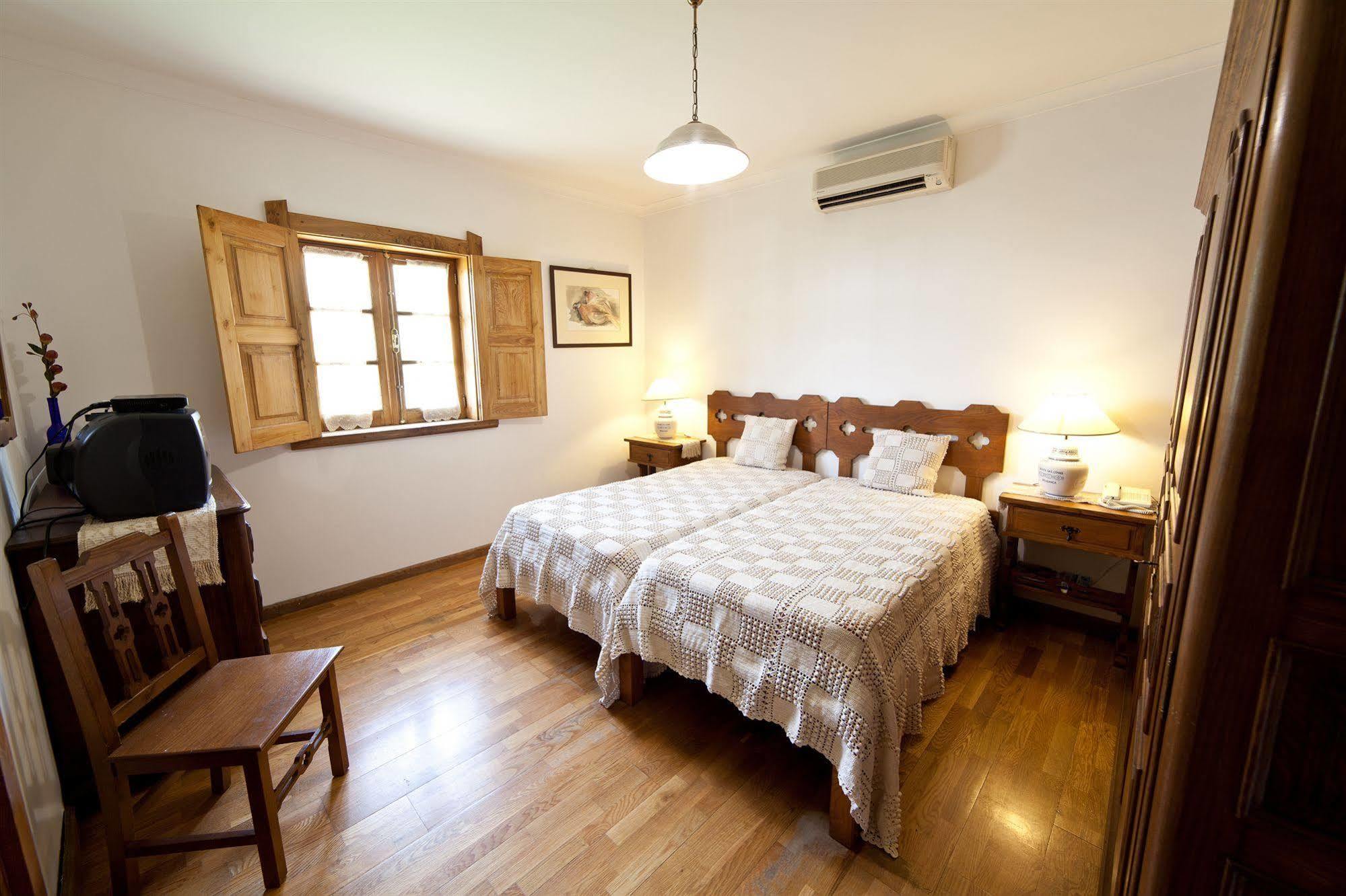 A. Montesinho Turismo Villa Bragança Buitenkant foto